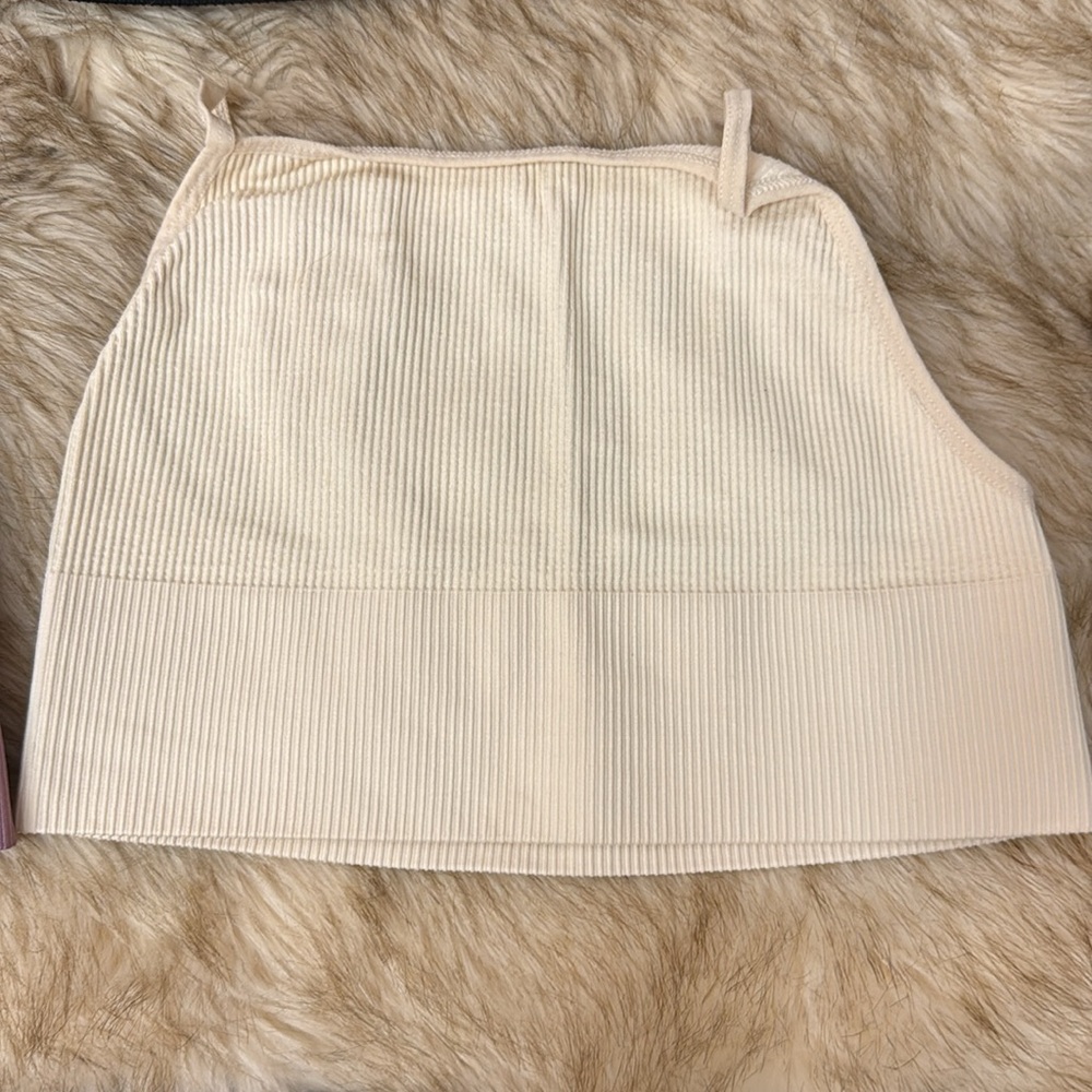 Crop Top - Picture 8 of 9